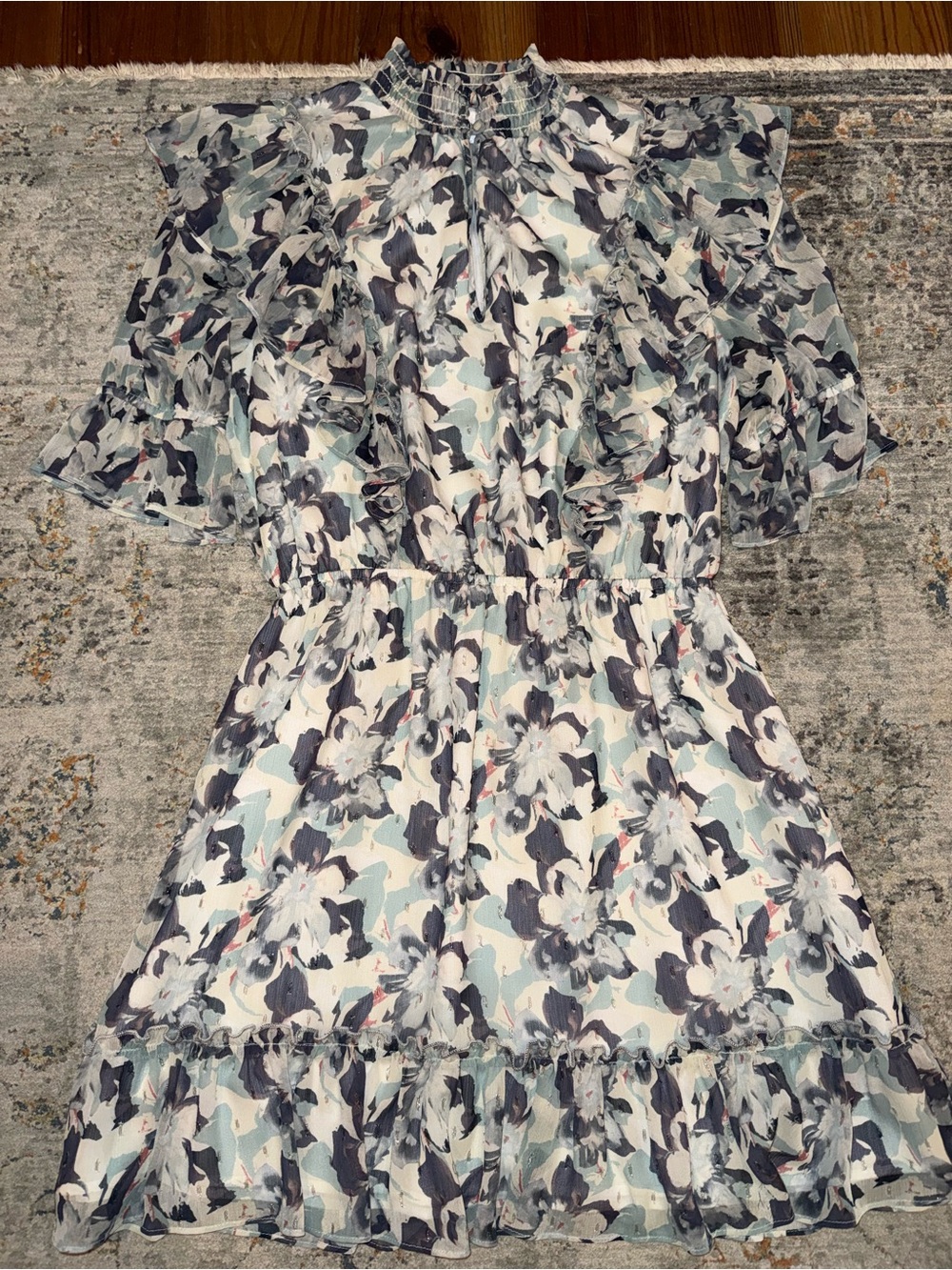 Floral Ruffle Short Dress in White and Blue Size M Lavender Brown